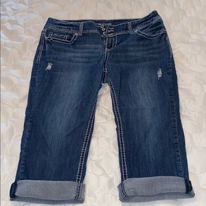 Maurices capris pants